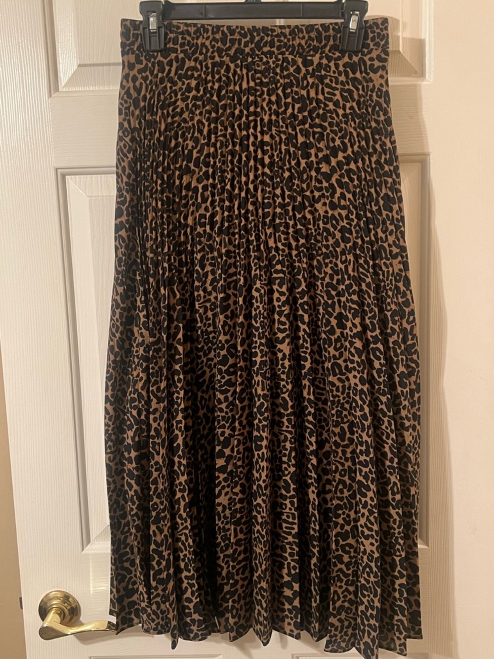NWOT Women's Max Studio Black and Tan Leopard Print Pleated Maxi Skirt Size XS